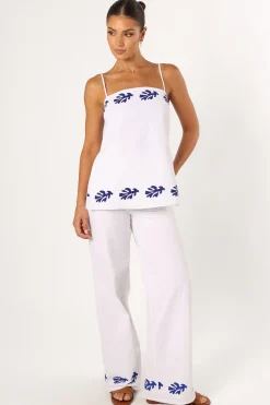 Amalia Pant