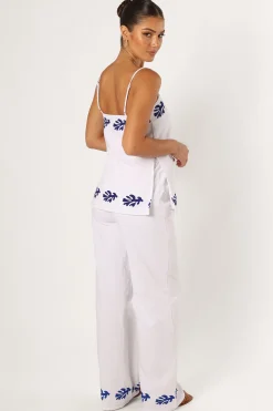 Amalia Pant