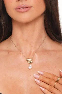 Amelia Necklace