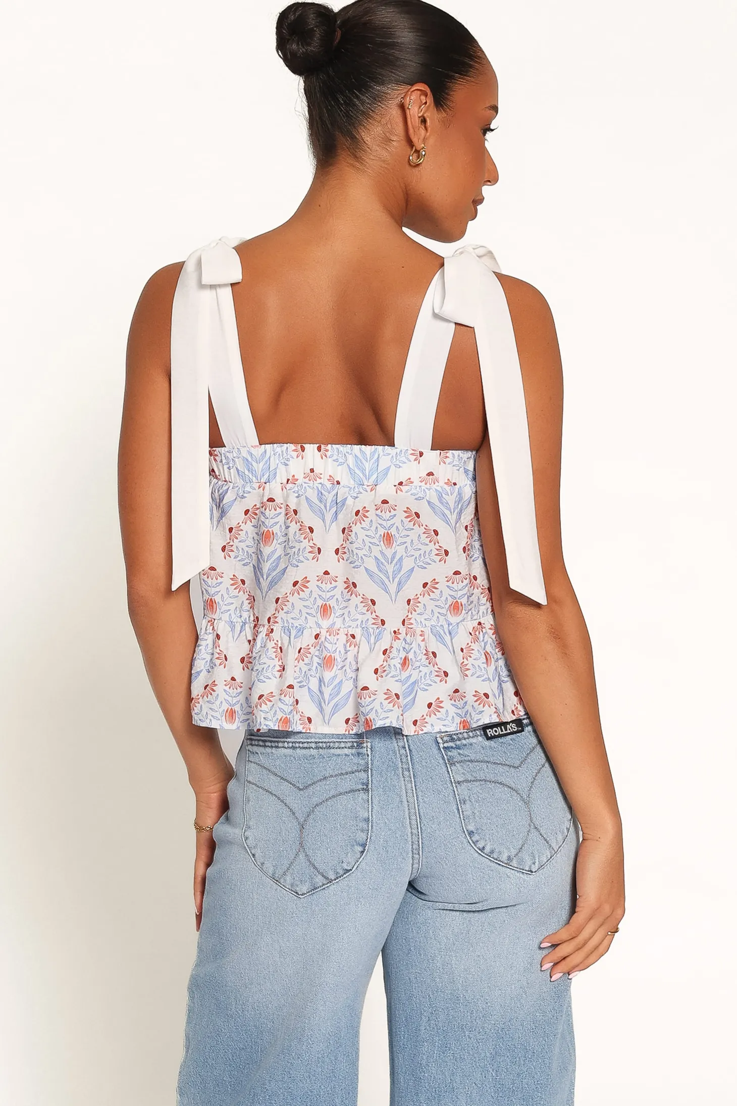 Aver Flounce Top