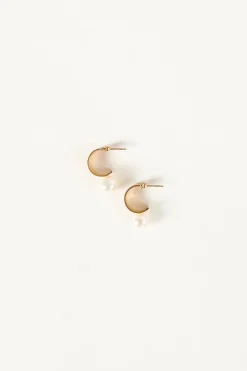 Callie Pearl Hoop Earrings
