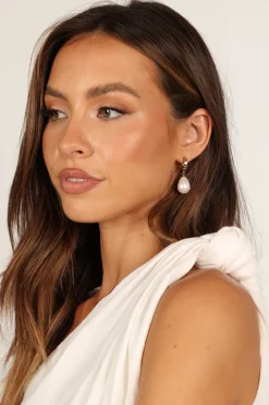 Charlie Pearl Earrings