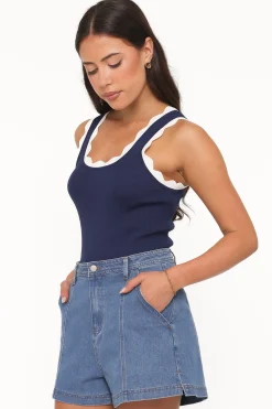 Johnson Scalloped Trim Tank