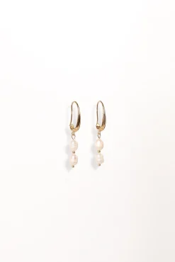 Larissa Pearl Earrings