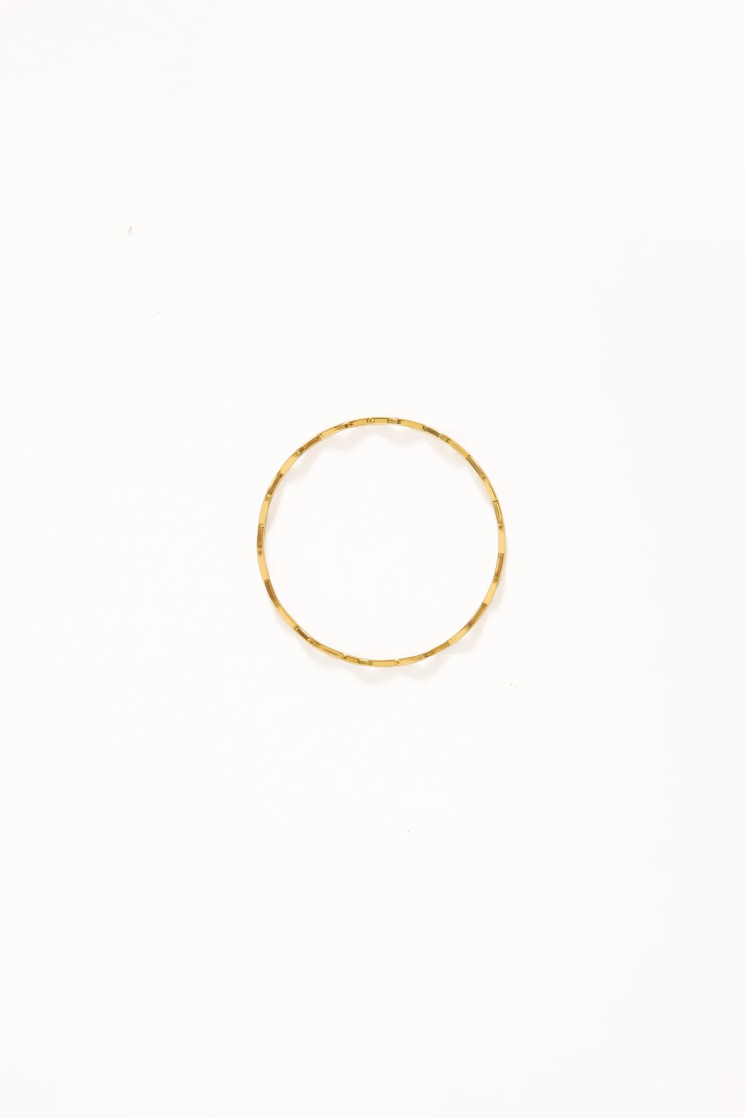 Layla Wave Bangle