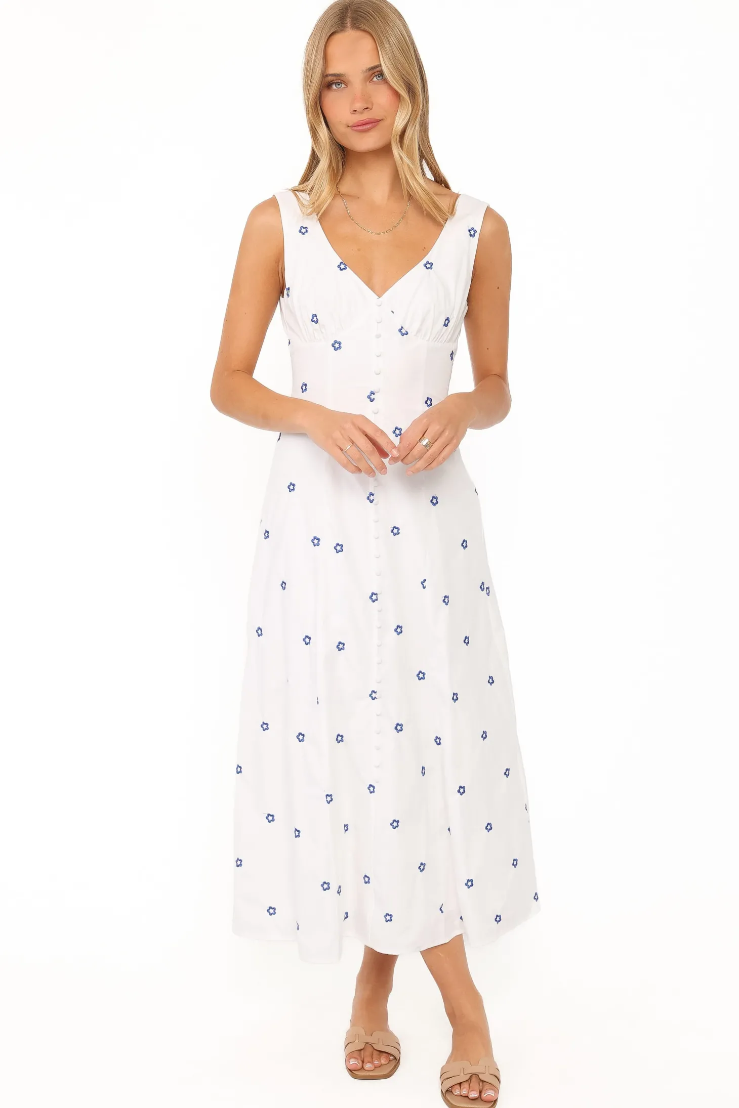 Luellen Embroidered Daisy Midi Dress