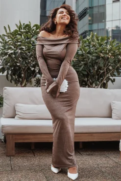 Oraton Off Shoulder Maxi Dress