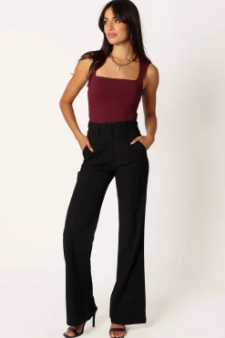 Reign Top