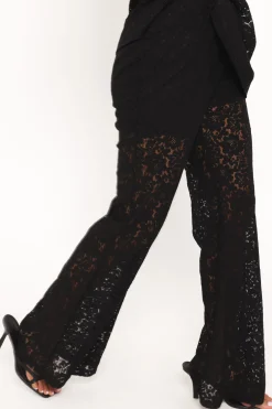 Sammy Embroidered Set