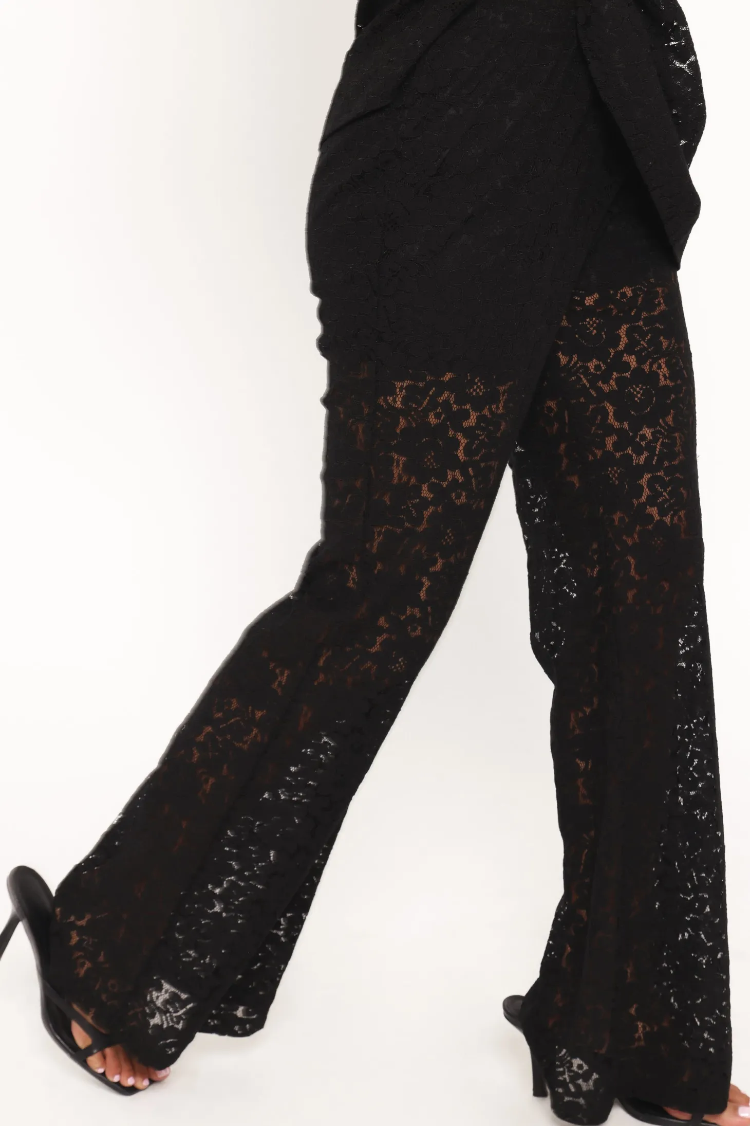 Sammy Embroidered Set