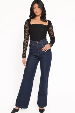 Skyler Square Neck Stretch Lace Top