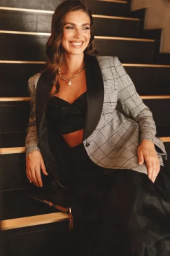 Veronica Contrast Lapel Blazer