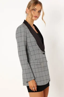 Veronica Contrast Lapel Blazer